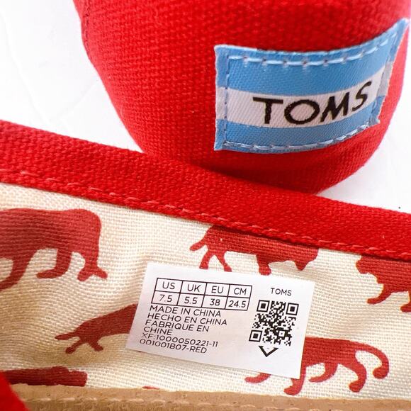Toms Red Classic Canvas Shoes Womens Size 7.5 Slide On Flat Slippers Casual Wear - Picture 7 of 8